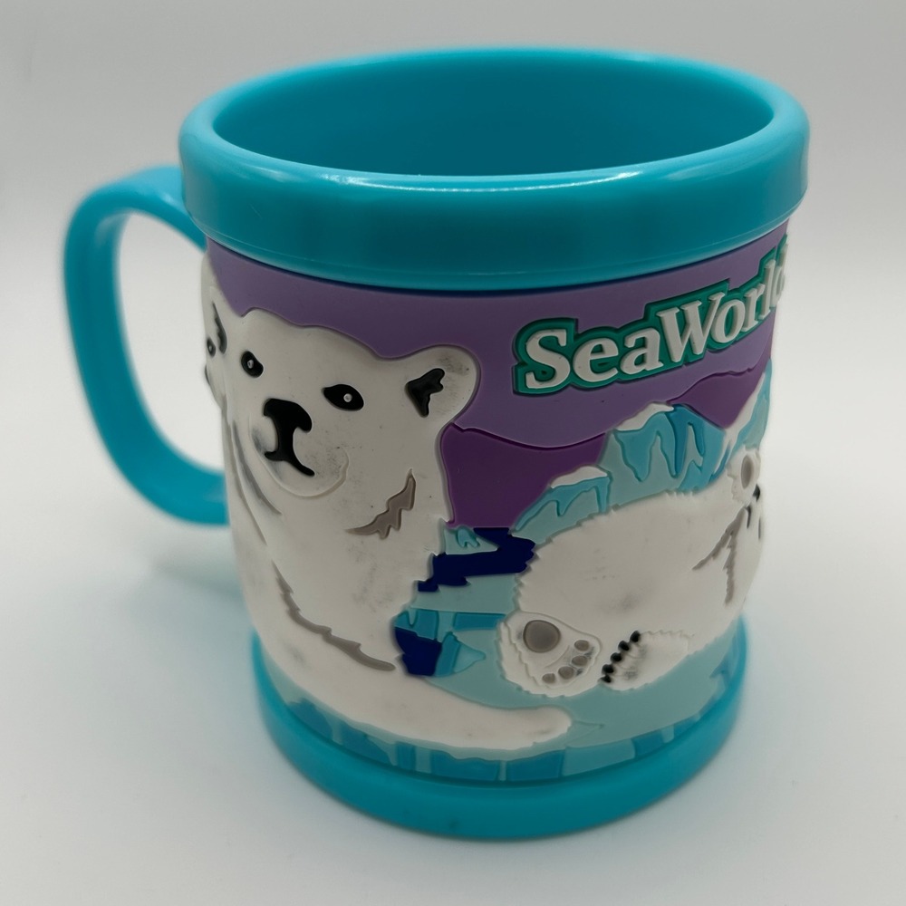 SeaWorld Polar Bear 3D Plastic Mug Olivia Personalized Turquoise Cup C6-78-17047